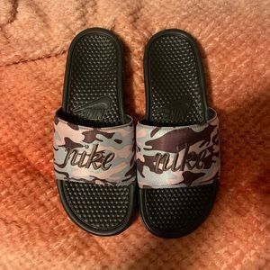 Nike slides